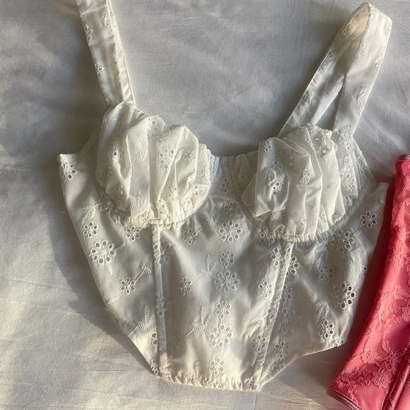 Shein Top Bundle - Picture 2 of 5